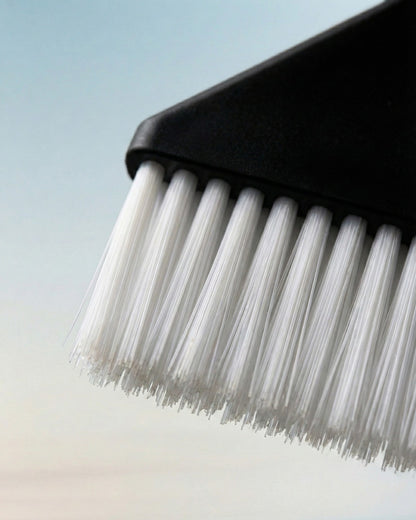 Brocha de Esfumación Profesional – Cerdas Blancas y Negras